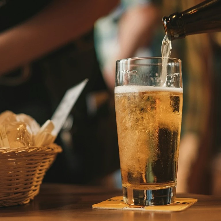 Hard root beer: the evolution of a unique alcoholic beverage